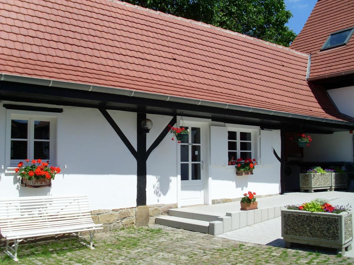Gites Et Chambres D'Hotes Maison Ungerer Hunspach Exterior photo