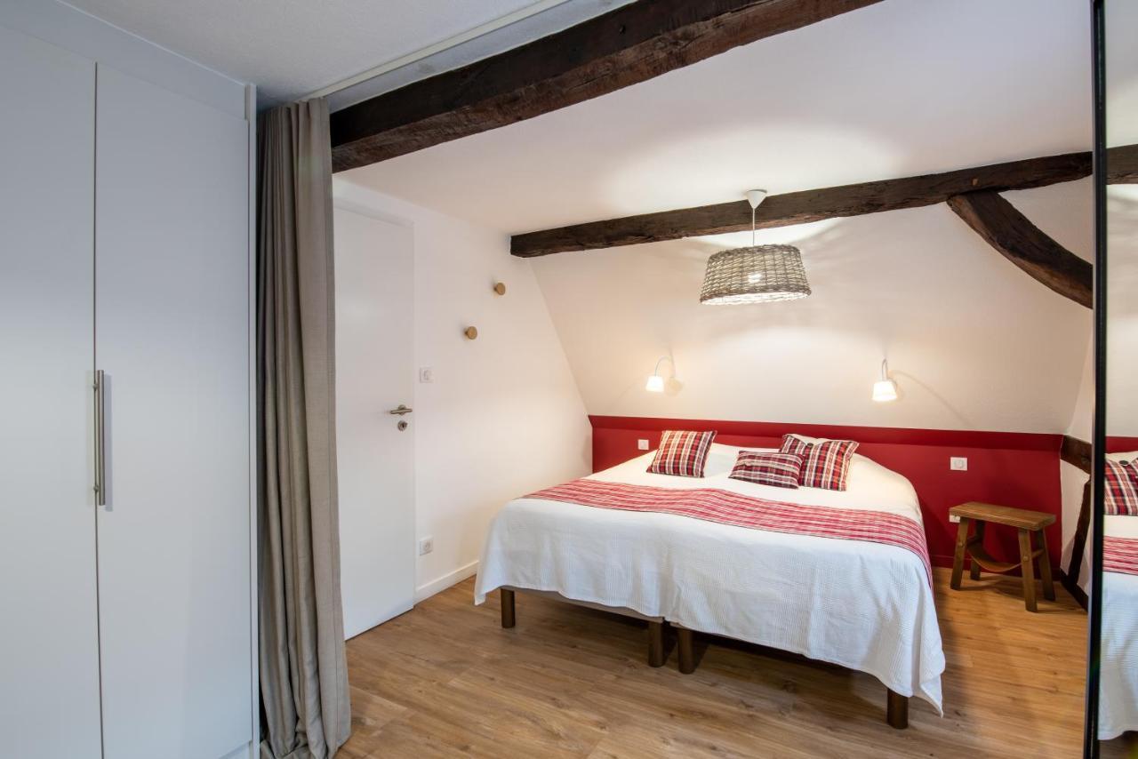 Gites Et Chambres D'Hotes Maison Ungerer Hunspach Exterior photo